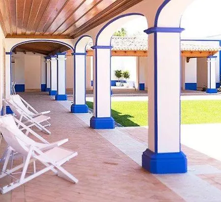 Sleeps 6 Air Con Villa