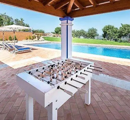 Βίλα Sleeps 6 Air Con Malhadais