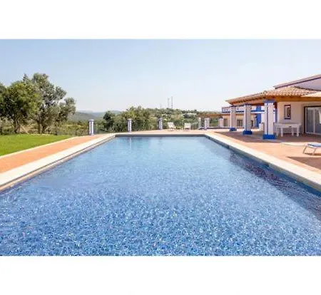 Sleeps 6 Air Con Villa Malhadais